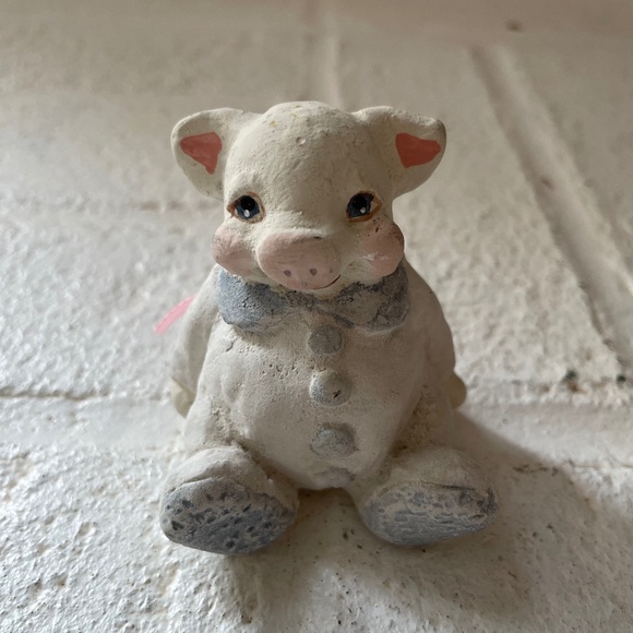 Kristin Dreamsicles Cast Art Hand Crafted Pig Figurine - Picture 1 of 3